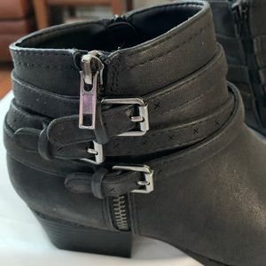 New Sonoma Black Booties with buckles and zip 7 1/2